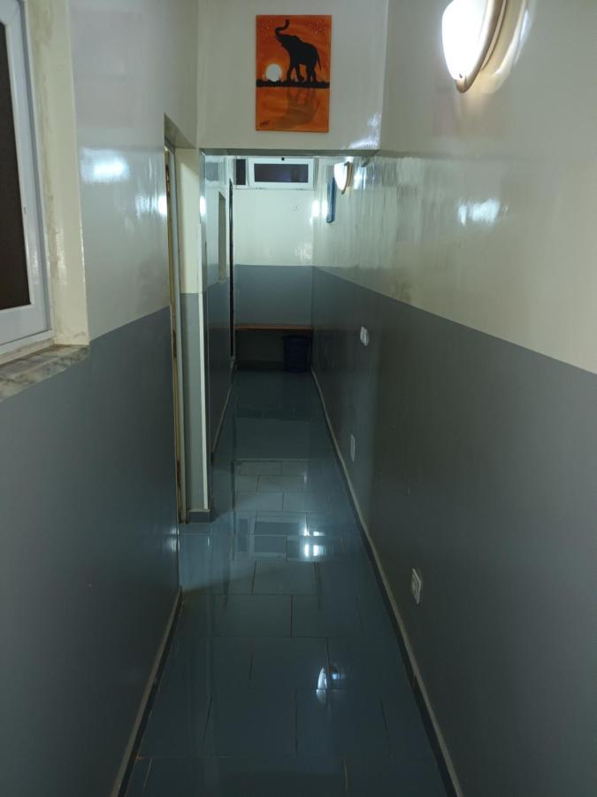 Hotel Badinca Alojamento Low Cost In Bissau Avenida Francisco Mendes Exterior photo